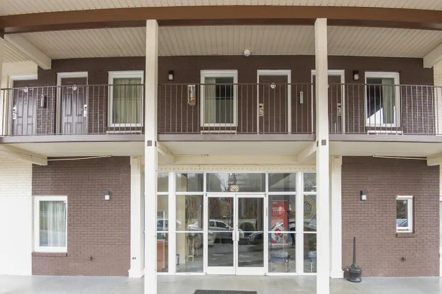 Econo Lodge Forest City Exteriér fotografie