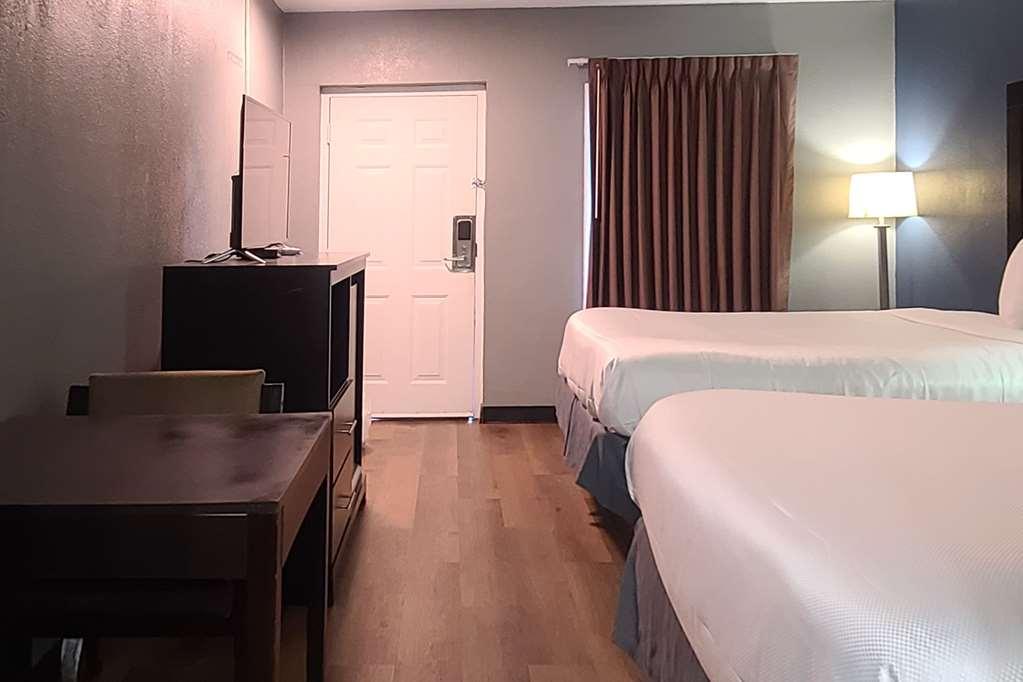 Econo Lodge Forest City Pokoj fotografie